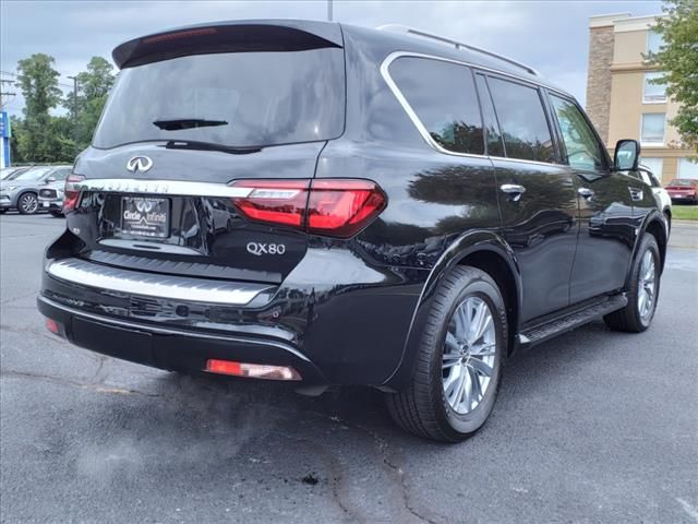 2023 INFINITI QX80 Luxe