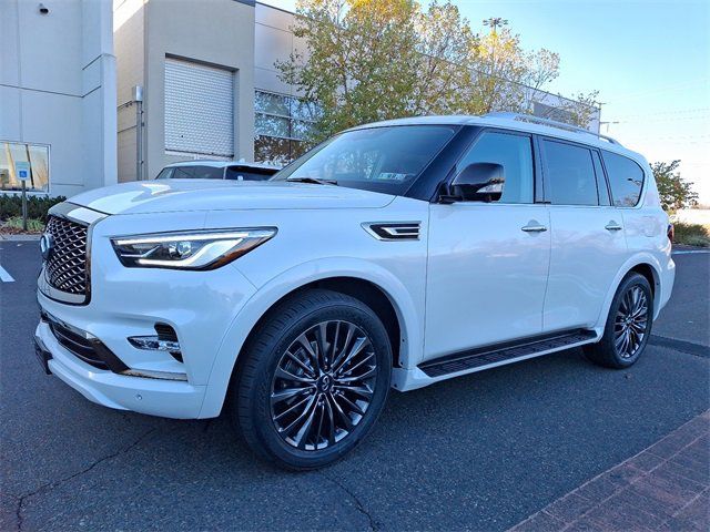 2023 INFINITI QX80 Premium Select