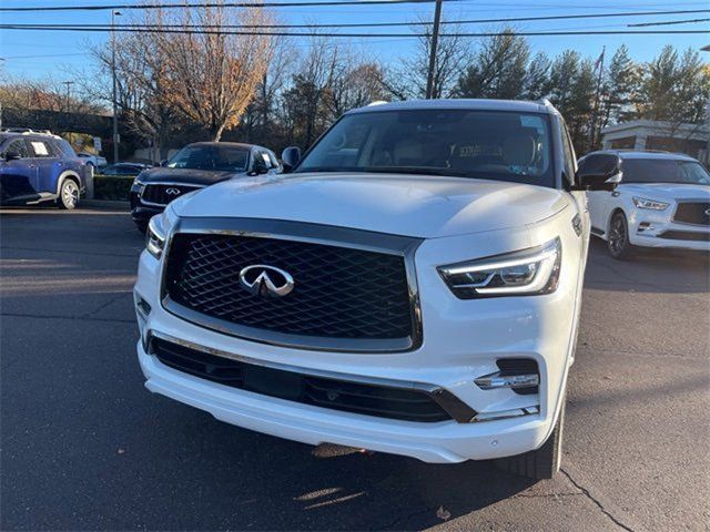 2023 INFINITI QX80 Premium Select