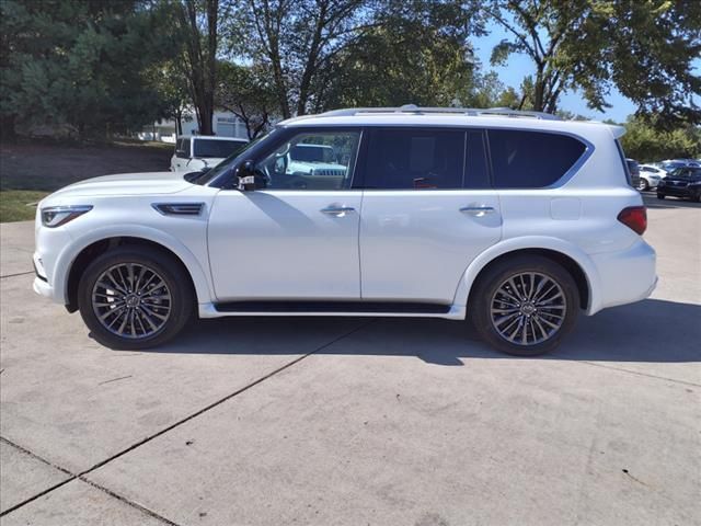 2023 INFINITI QX80 Premium Select