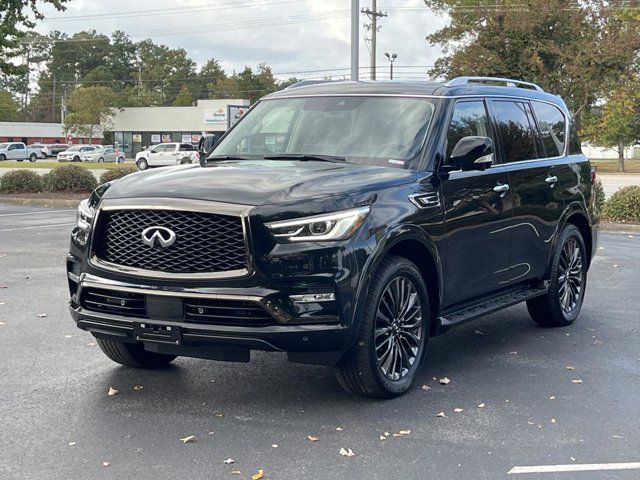 2023 INFINITI QX80 Luxe