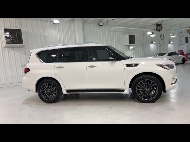 2023 INFINITI QX80 Premium Select