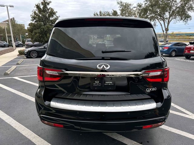 2023 INFINITI QX80 Premium Select