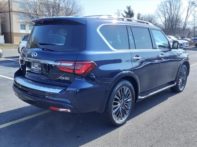 2023 INFINITI QX80 Premium Select