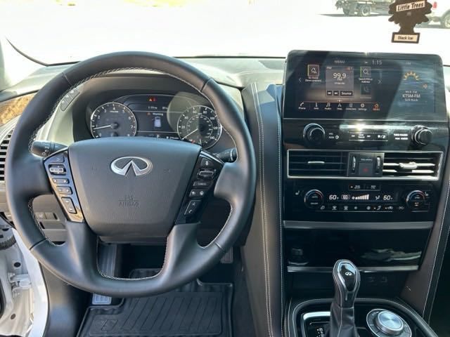 2023 INFINITI QX80 Premium Select