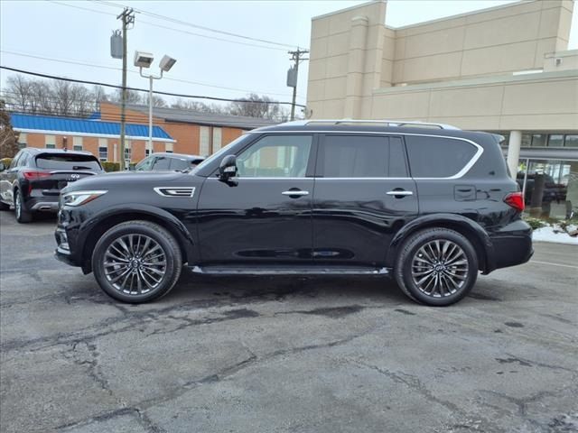 2023 INFINITI QX80 Premium Select