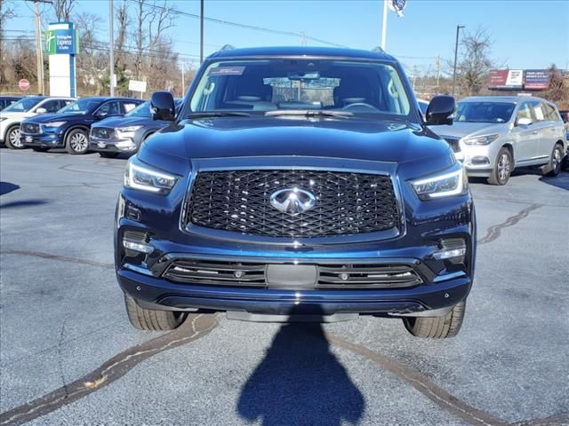 2023 INFINITI QX80 Premium Select