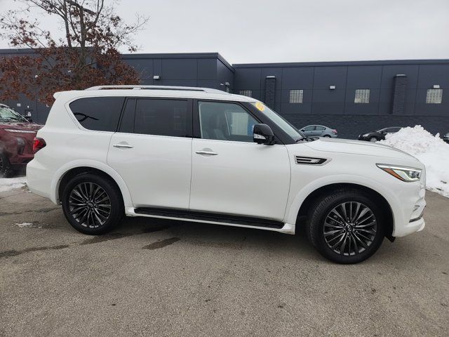 2023 INFINITI QX80 Premium Select