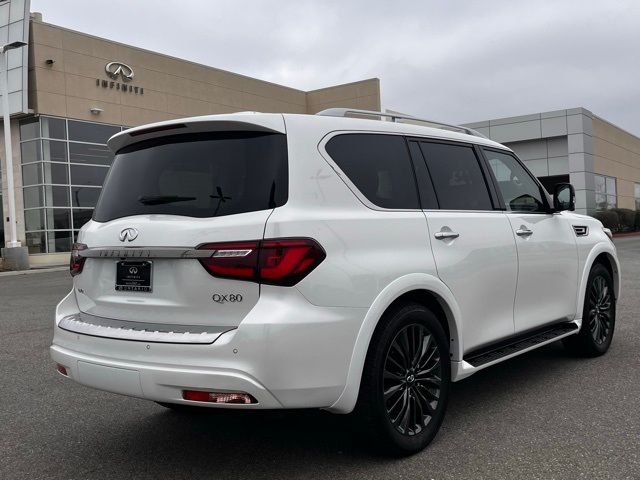 2023 INFINITI QX80 Premium Select