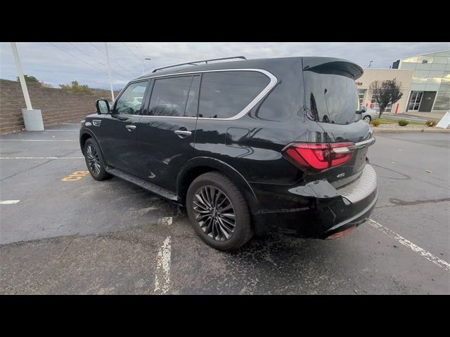 2023 INFINITI QX80 Premium Select