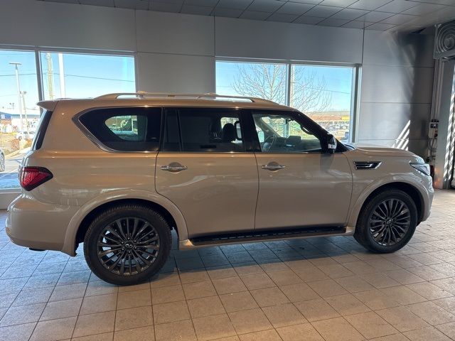 2023 INFINITI QX80 Premium Select