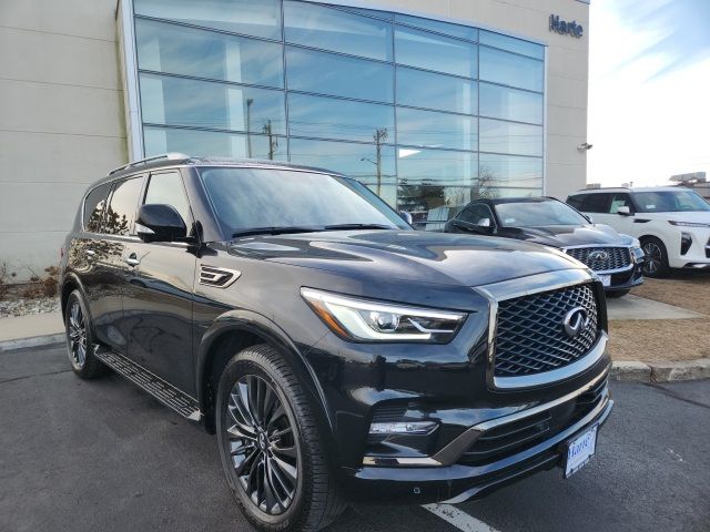 2023 INFINITI QX80 Premium Select