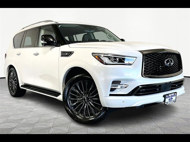 2023 INFINITI QX80 Premium Select