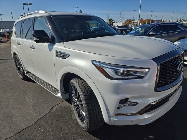 2023 INFINITI QX80 Premium Select