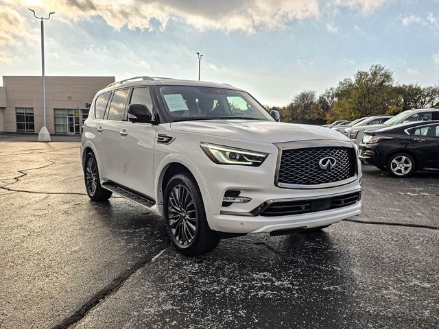 2023 INFINITI QX80 Premium Select