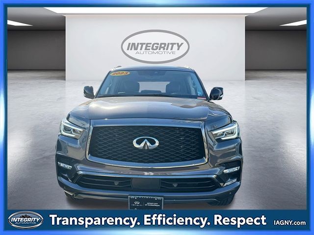 2023 INFINITI QX80 Premium Select