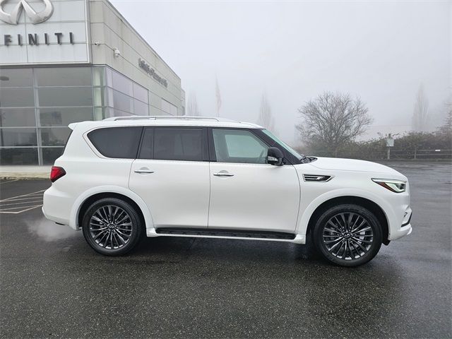 2023 INFINITI QX80 Premium Select