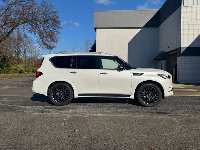 2023 INFINITI QX80 Premium Select