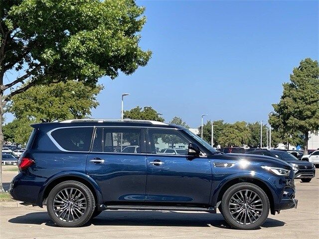 2023 INFINITI QX80 Premium Select