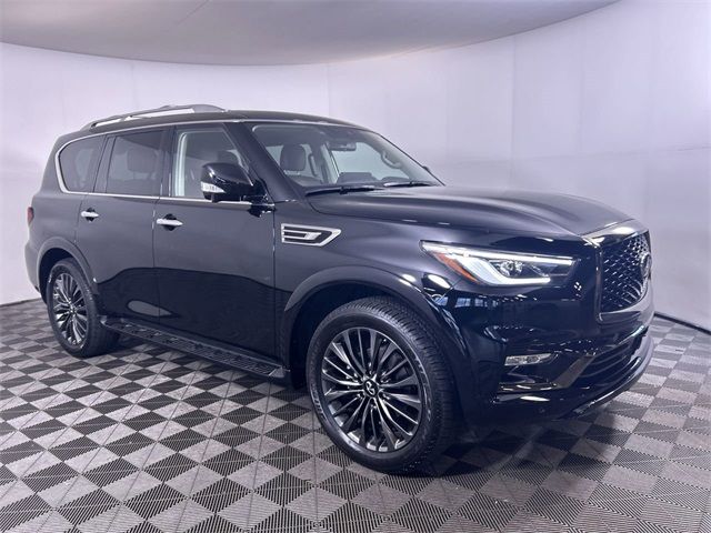 2023 INFINITI QX80 Premium Select