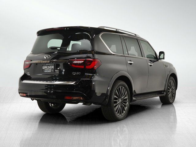 2023 INFINITI QX80 Premium Select