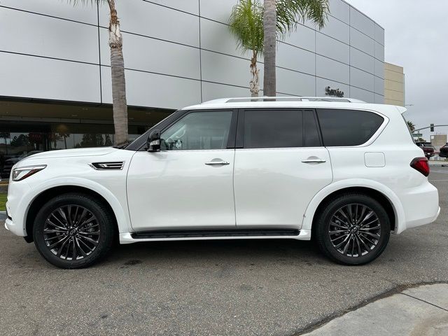 2023 INFINITI QX80 Premium Select