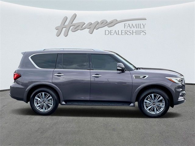 2023 INFINITI QX80 Luxe