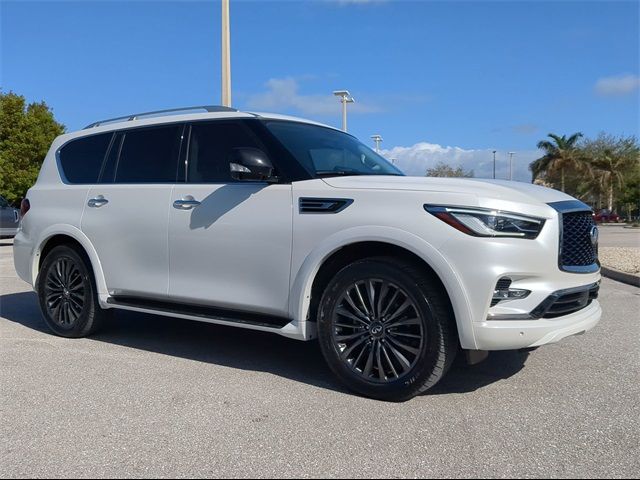 2023 INFINITI QX80 Premium Select