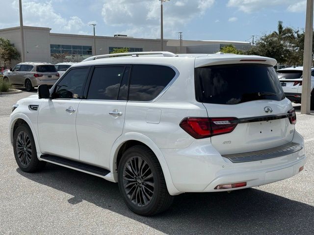 2023 INFINITI QX80 Luxe