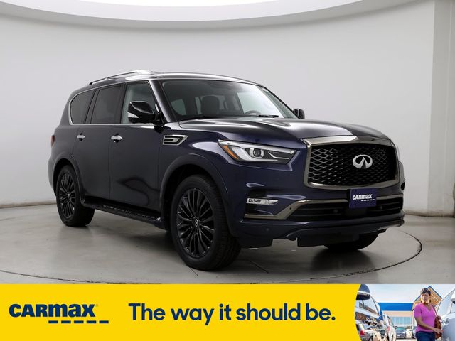 2023 INFINITI QX80 Luxe