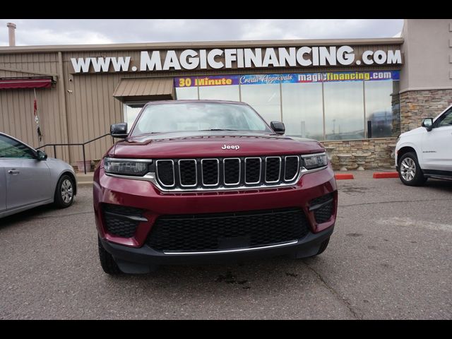 2023 Jeep Grand Cherokee Laredo