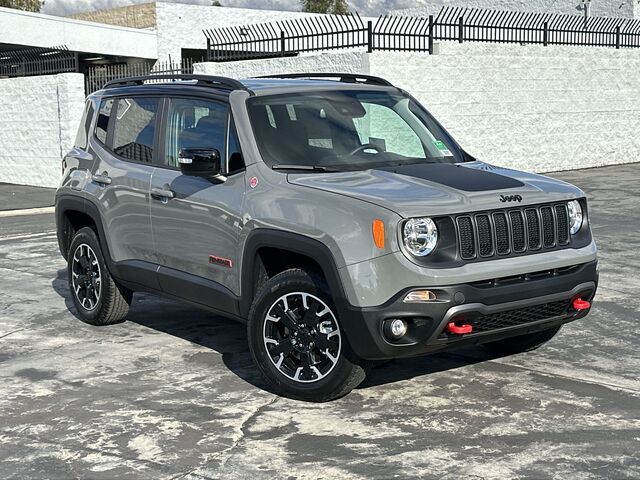 2023 Jeep Renegade Trailhawk