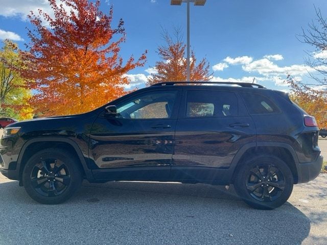 2023 Jeep Cherokee Altitude Lux