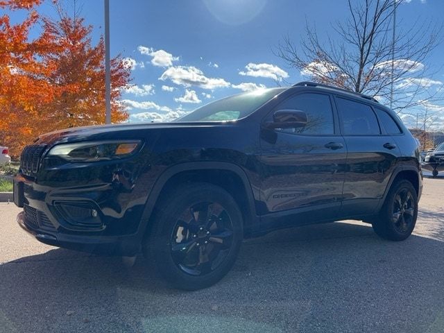 2023 Jeep Cherokee Altitude Lux