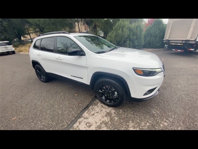 2023 Jeep Cherokee Altitude Lux