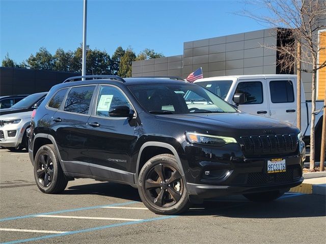 2023 Jeep Cherokee Altitude Lux