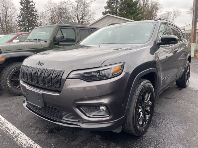 2023 Jeep Cherokee Altitude Lux