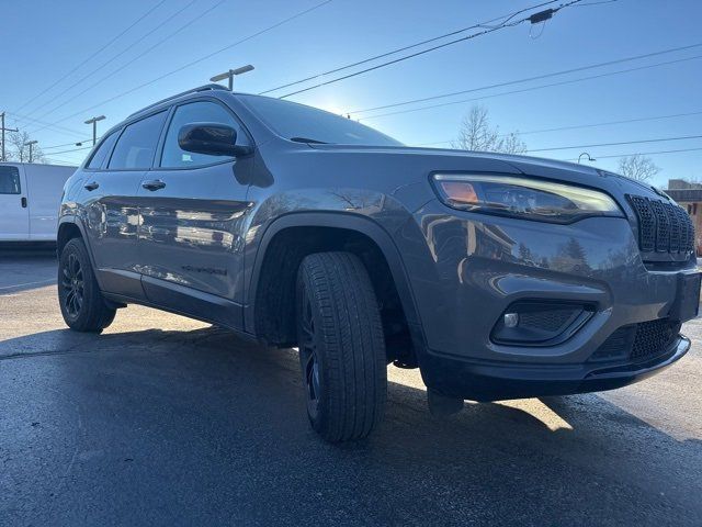 2023 Jeep Cherokee Altitude Lux