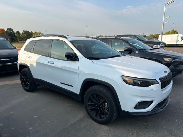 2023 Jeep Cherokee Altitude Lux