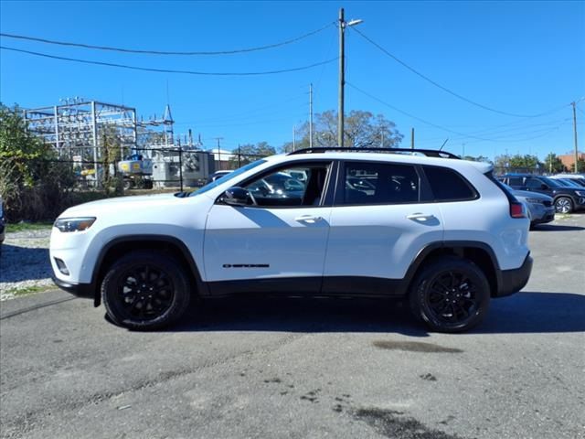 2023 Jeep Cherokee Altitude Lux