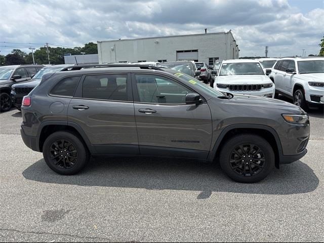 2023 Jeep Cherokee Altitude Lux