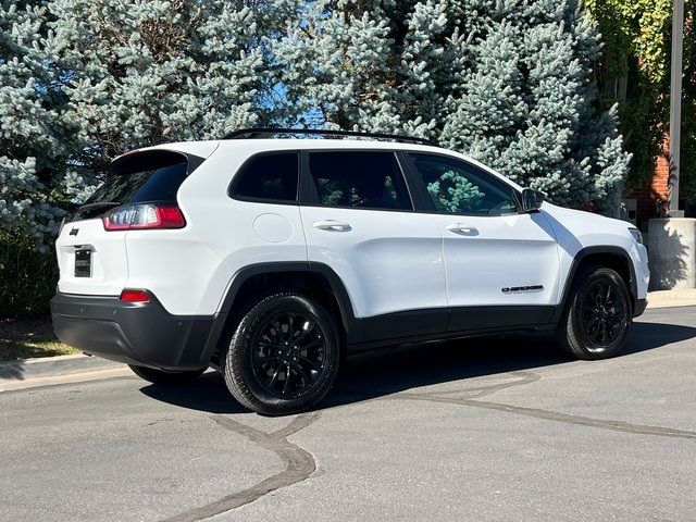 2023 Jeep Cherokee Altitude Lux