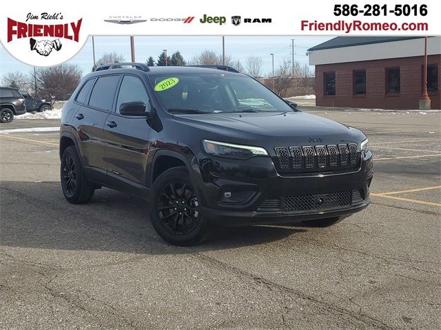 2023 Jeep Cherokee Altitude Lux