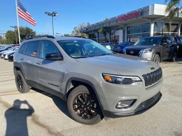 2023 Jeep Cherokee Altitude Lux