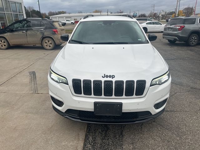 2023 Jeep Cherokee Altitude Lux