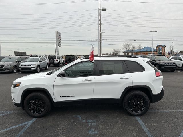 2023 Jeep Cherokee Altitude Lux