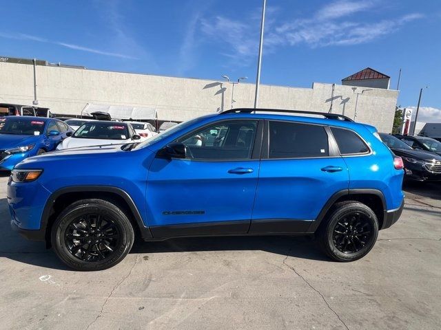 2023 Jeep Cherokee Altitude Lux