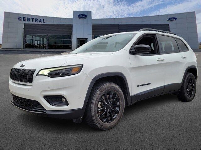 2023 Jeep Cherokee Altitude Lux