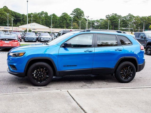 2023 Jeep Cherokee Altitude Lux