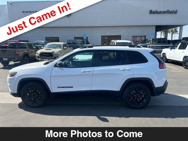 2023 Jeep Cherokee Altitude Lux